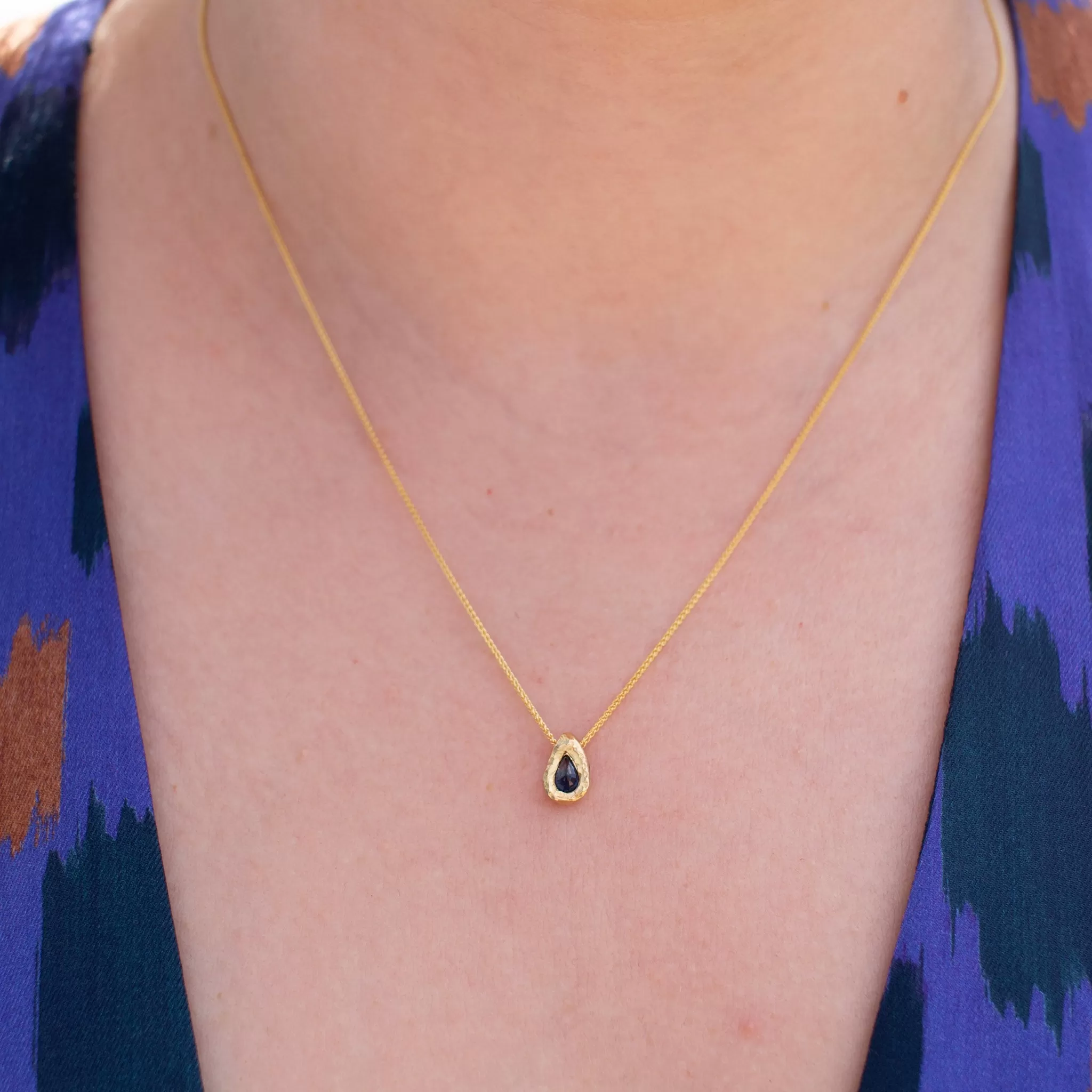 18K Teardrop Slider Necklace in Blue Sapphire