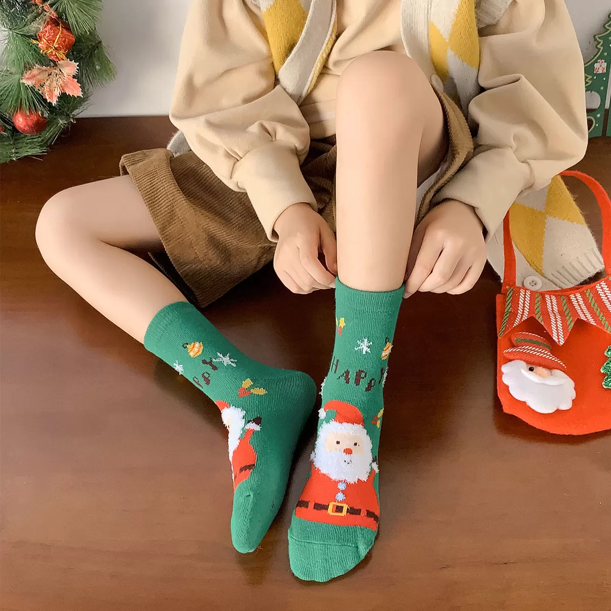 3PCS Kids Cotton Cartoon Christmas Print Medium Tube Socks