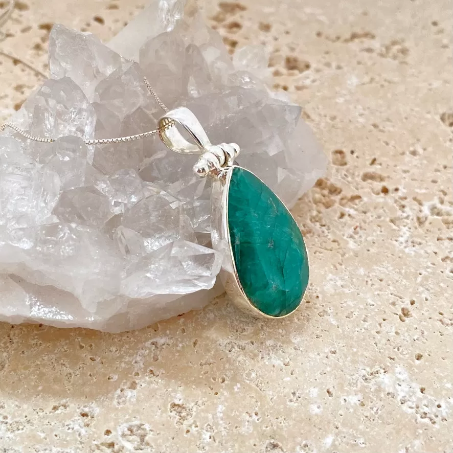 Emerald Quartz Teardrop Pendant - Grace