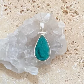 Emerald Quartz Teardrop Pendant - Grace