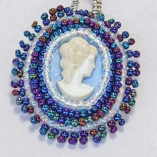 Jama Beaded Blue Cameo Pendant Necklace