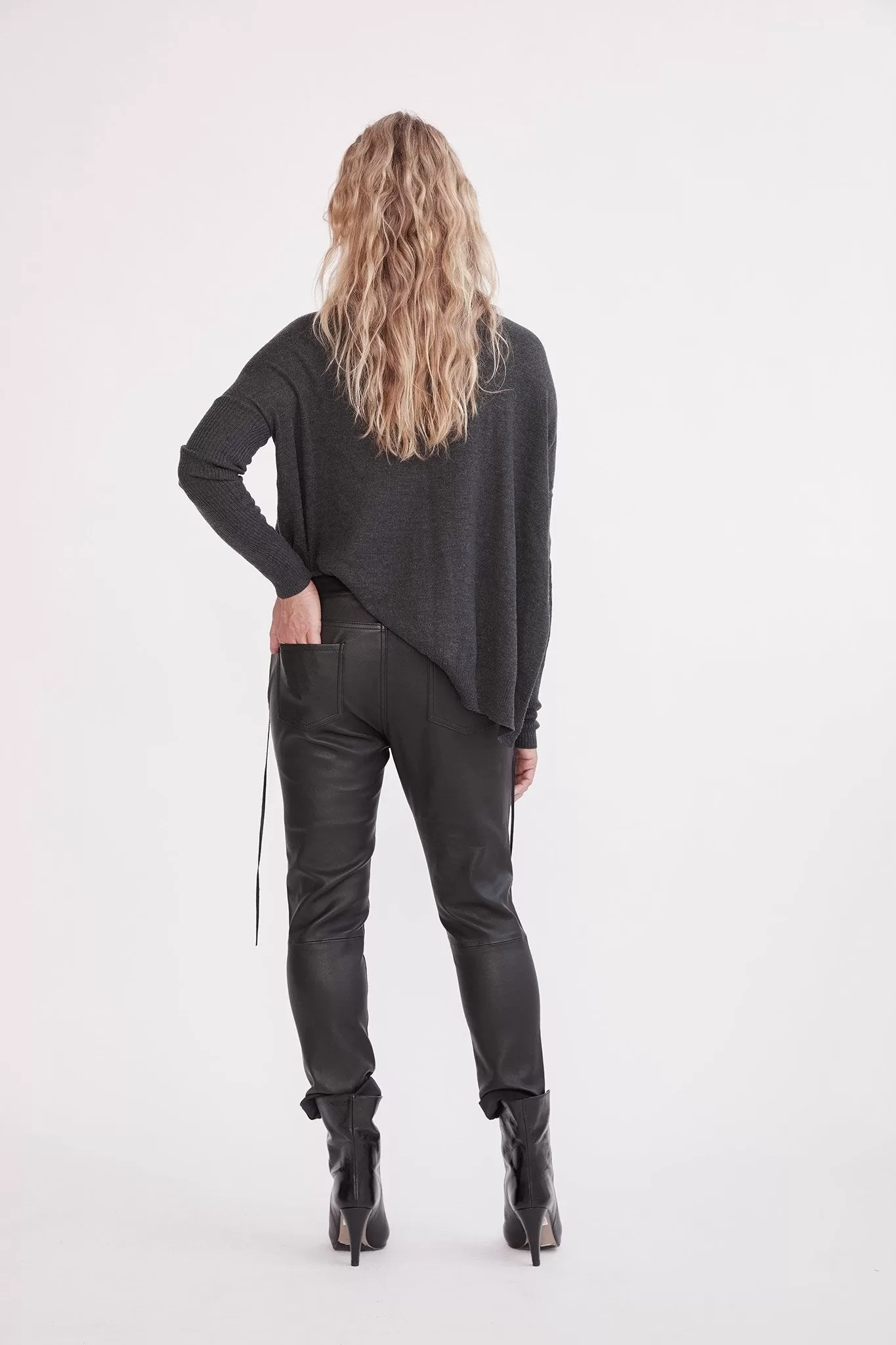 The Bondi Slouch Pant Black Stretch Leather