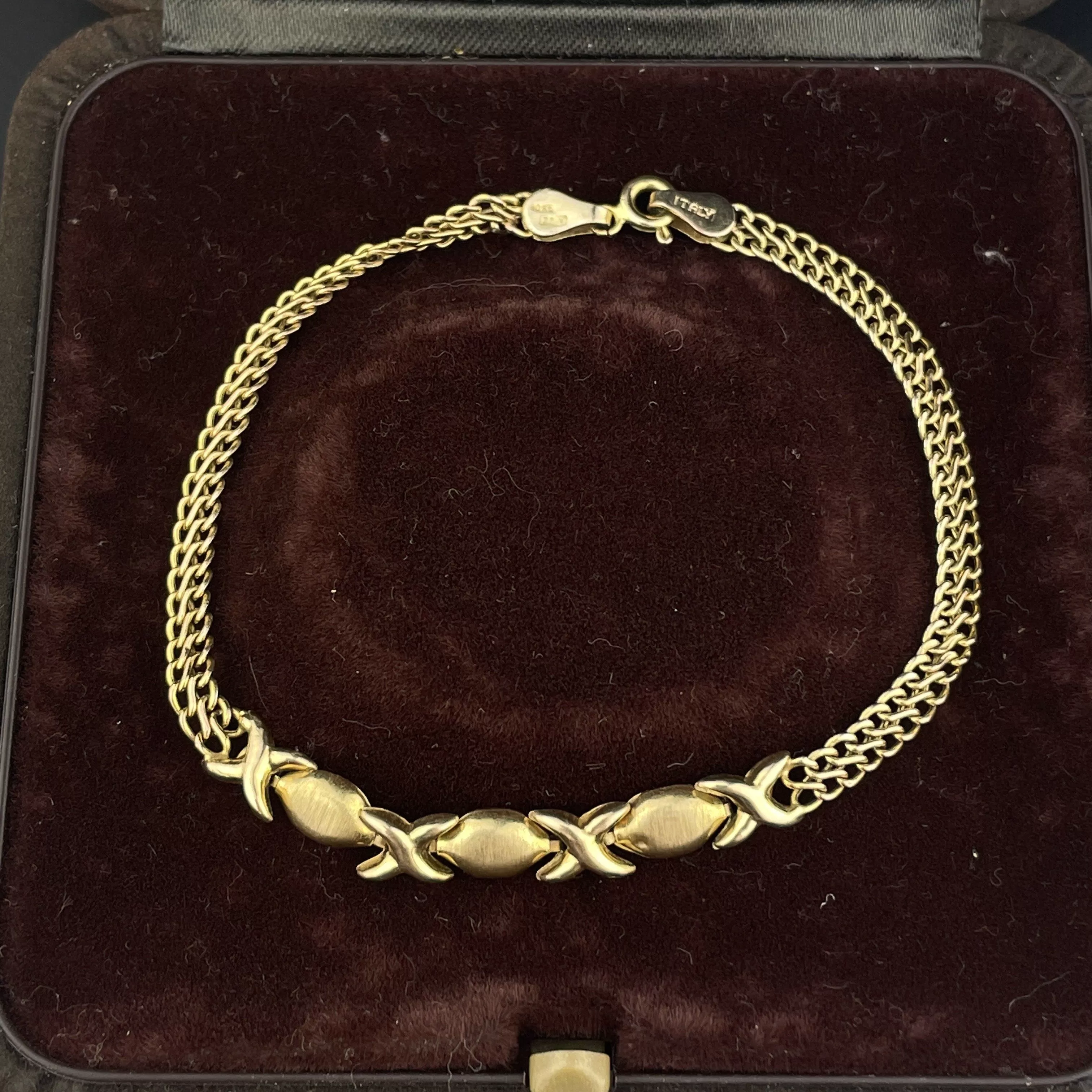 Vintage 10K Gold Hugs and Kisses Chain Bracelet