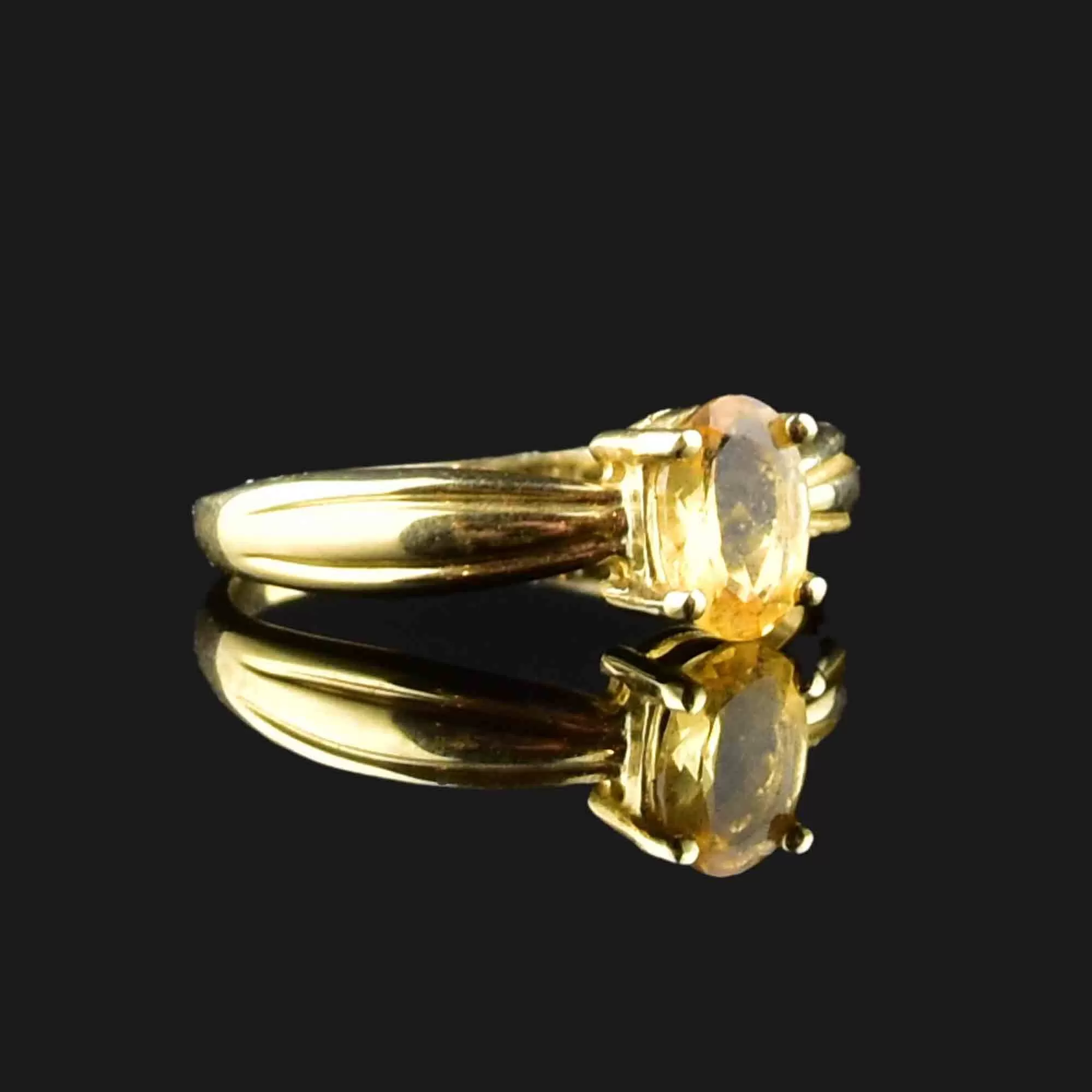 Vintage 10K Gold Yellow Topaz Ring