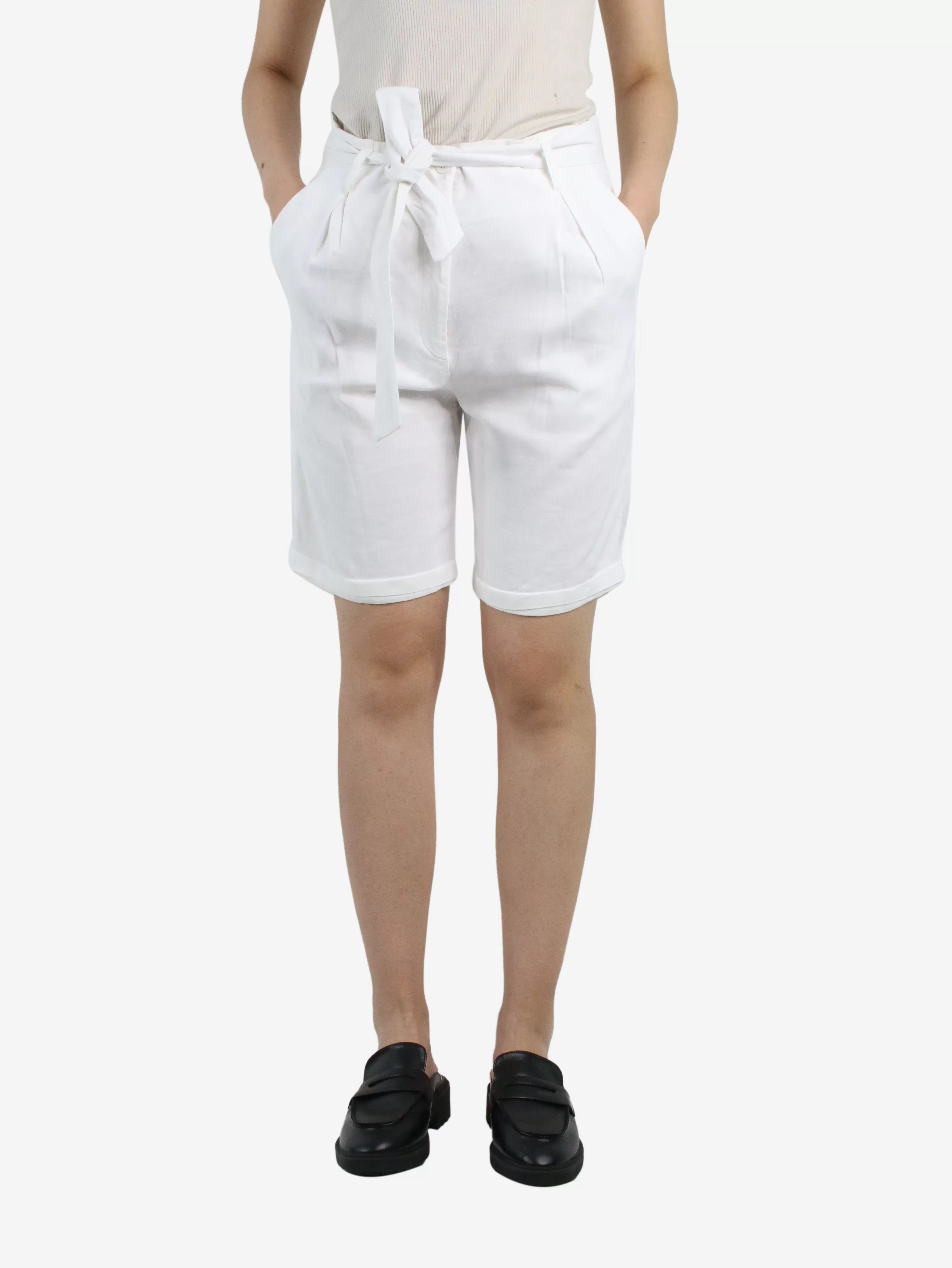 White belted high-waisted shorts - size UK 8